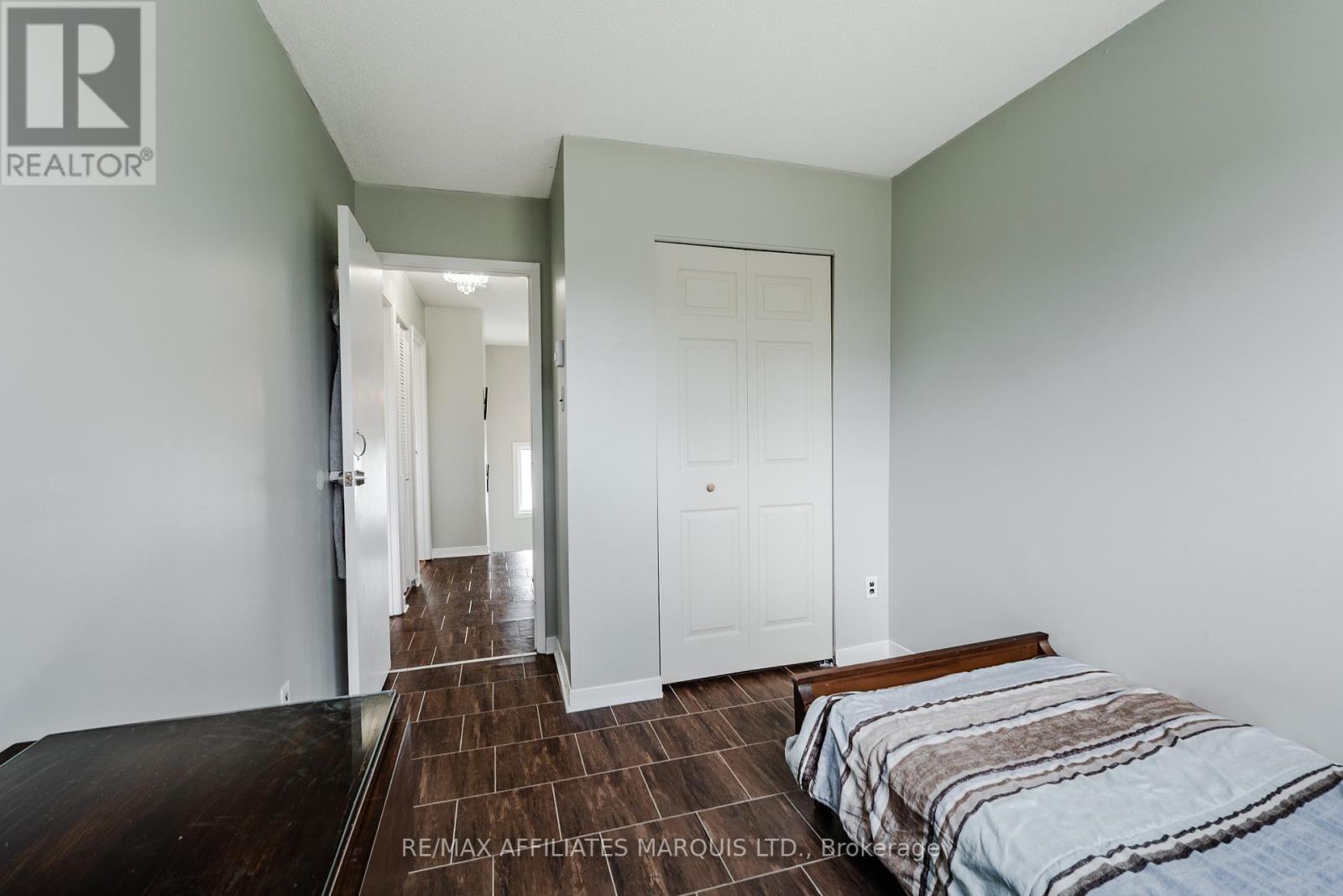 812 Glengarry Boulevard, Cornwall, ON - Indoor Photo Showing Bedroom
