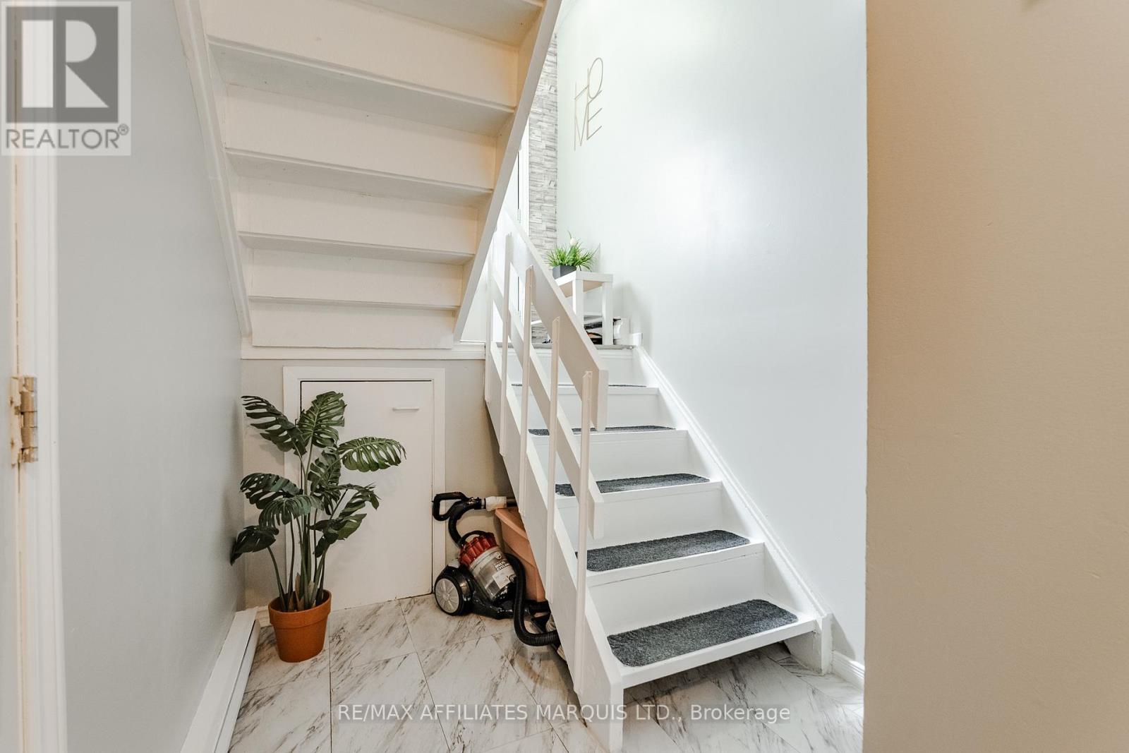 812 Glengarry Boulevard, Cornwall, ON - Indoor Photo Showing Other Room