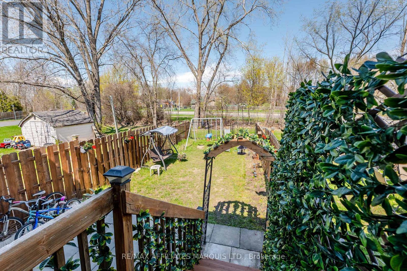 812 Glengarry Boulevard, Cornwall, ON - Outdoor
