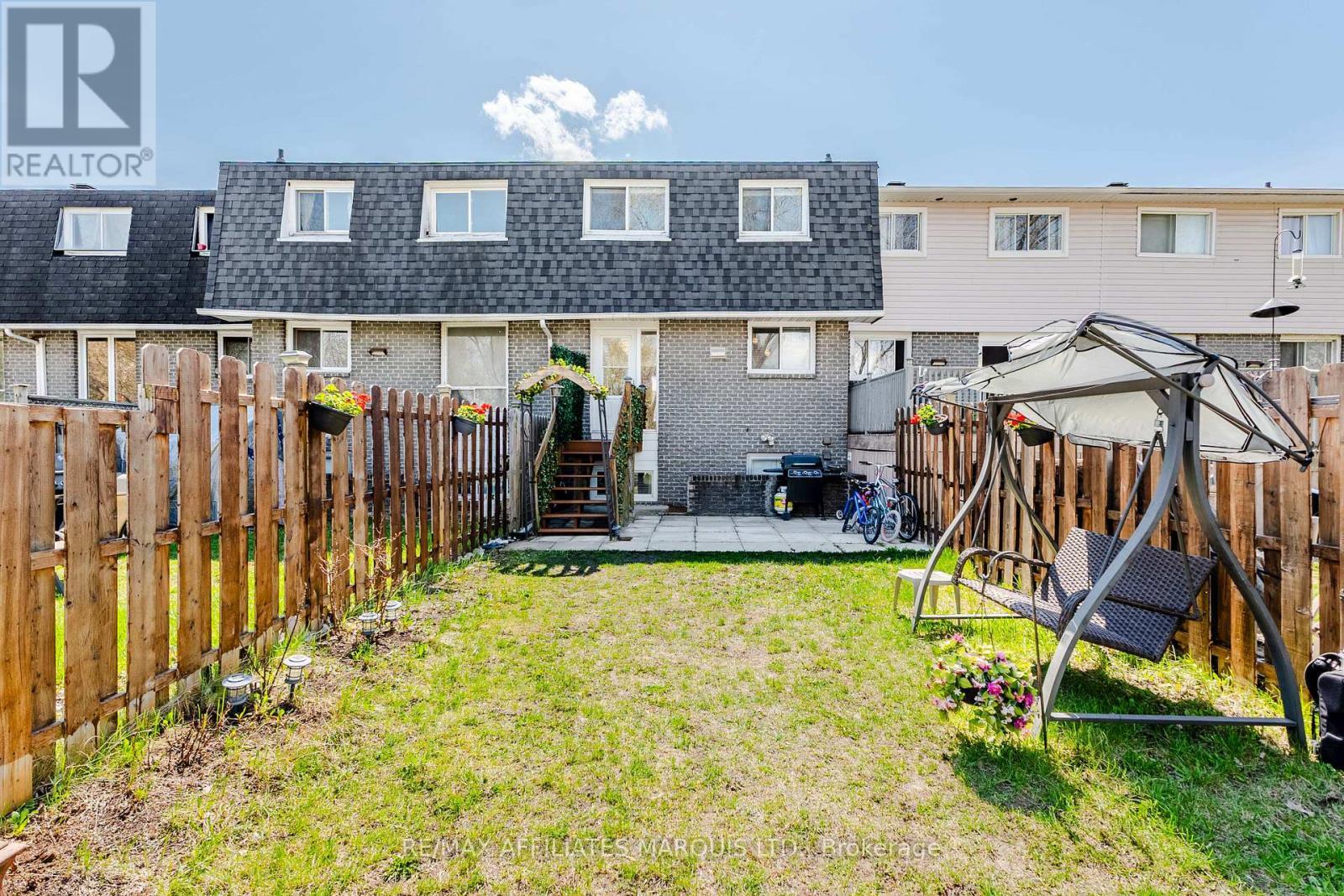 812 Glengarry Boulevard, Cornwall, ON - Outdoor