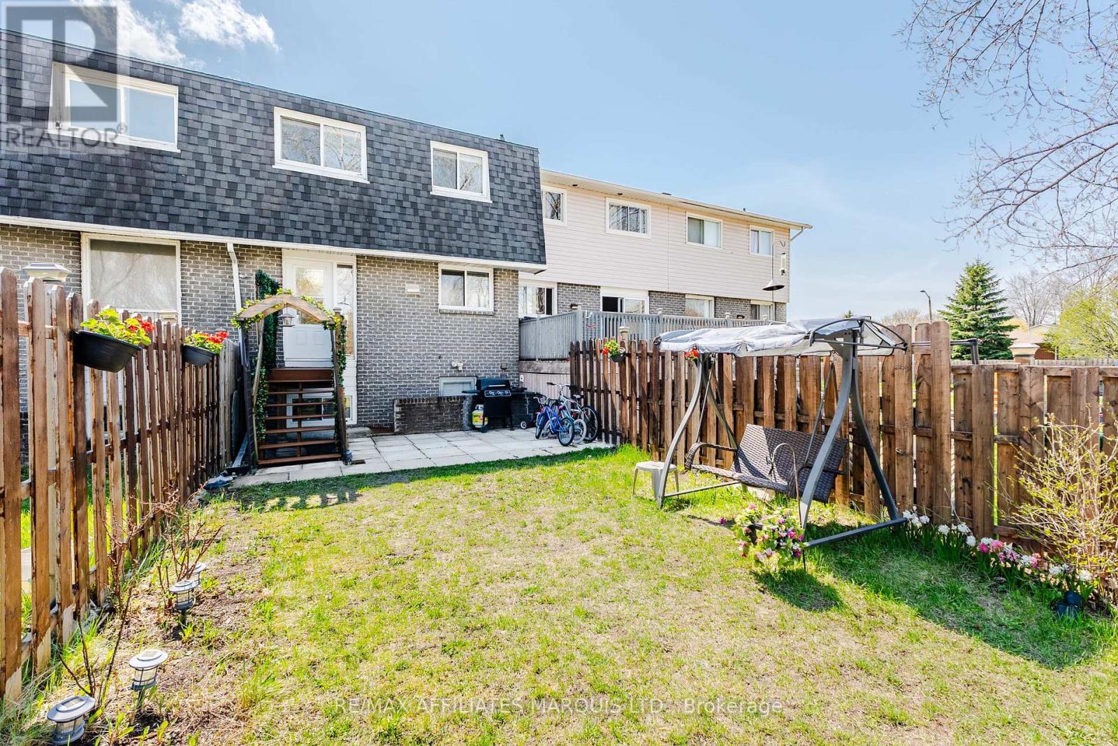 812 Glengarry Boulevard, Cornwall, ON - Outdoor