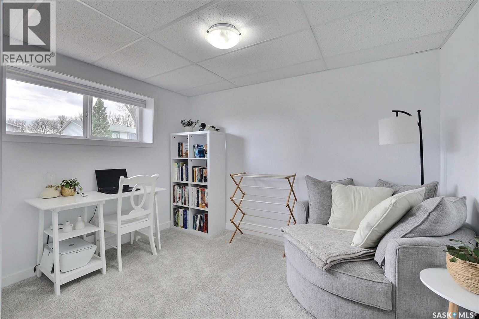 110 Fulton Drive, Regina, SK - Indoor