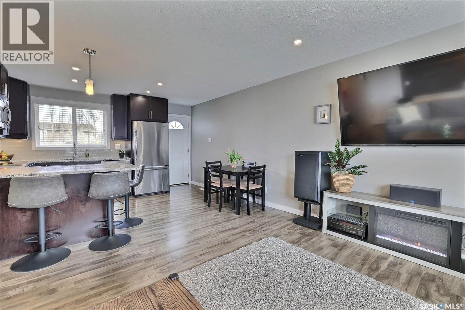 110 Fulton Drive, Regina, SK - Indoor