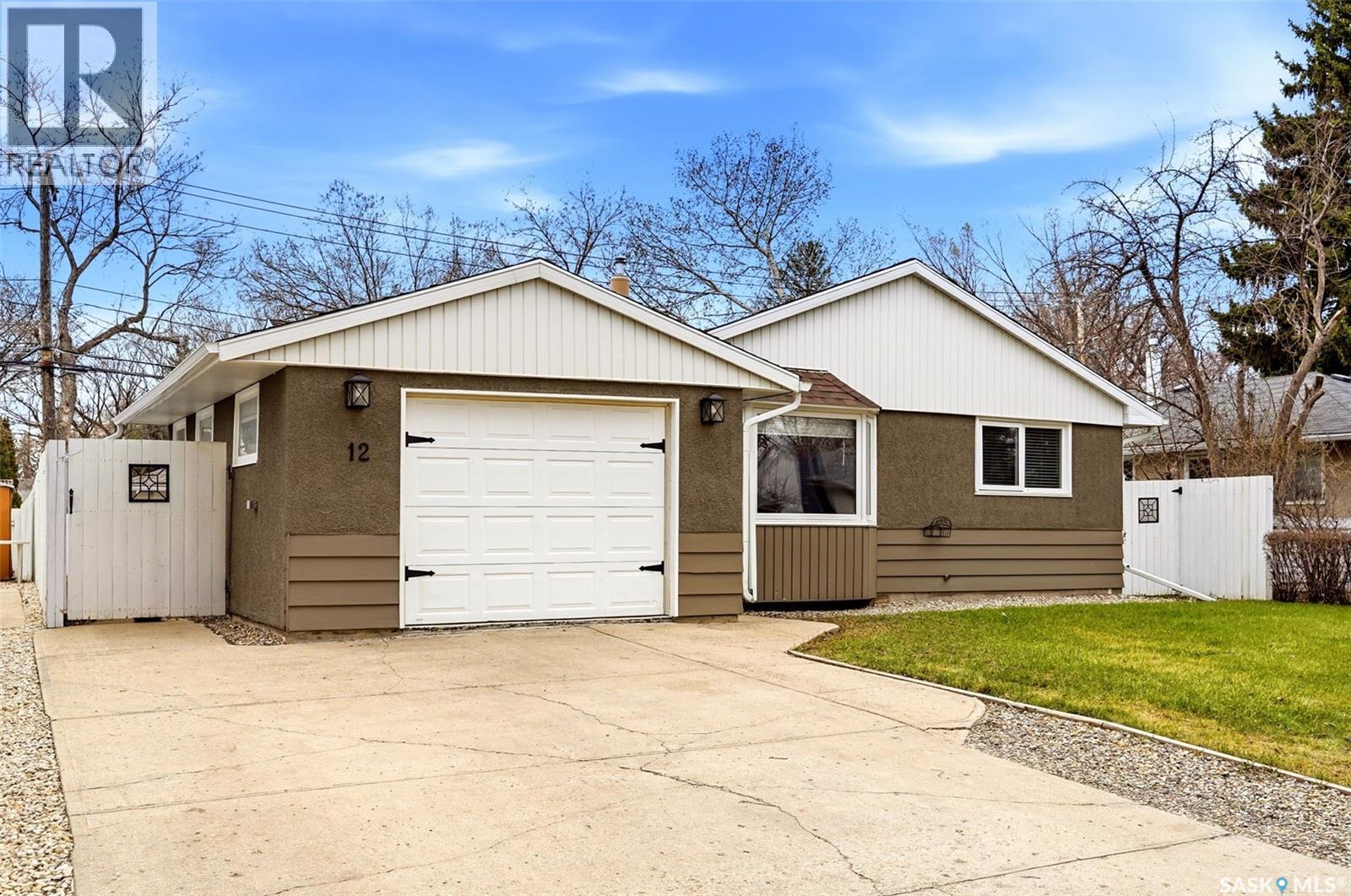 12 Fox Glove Crescent, Regina, SK - Outdoor
