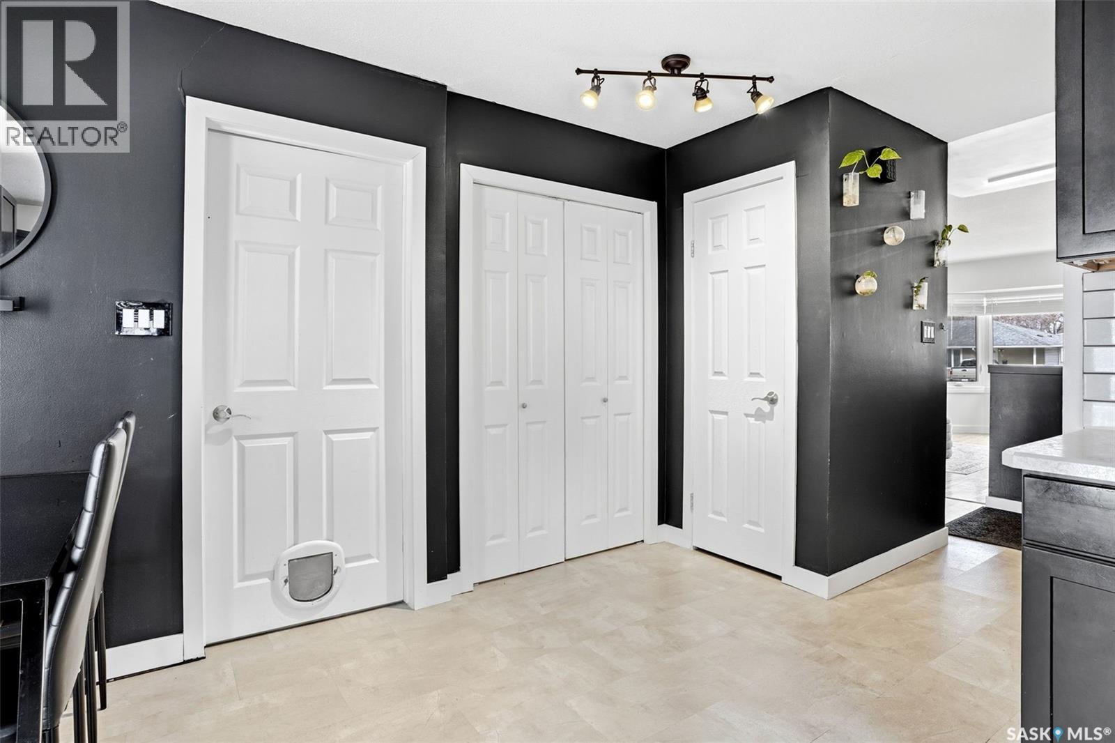 12 Fox Glove Crescent, Regina, SK - Indoor