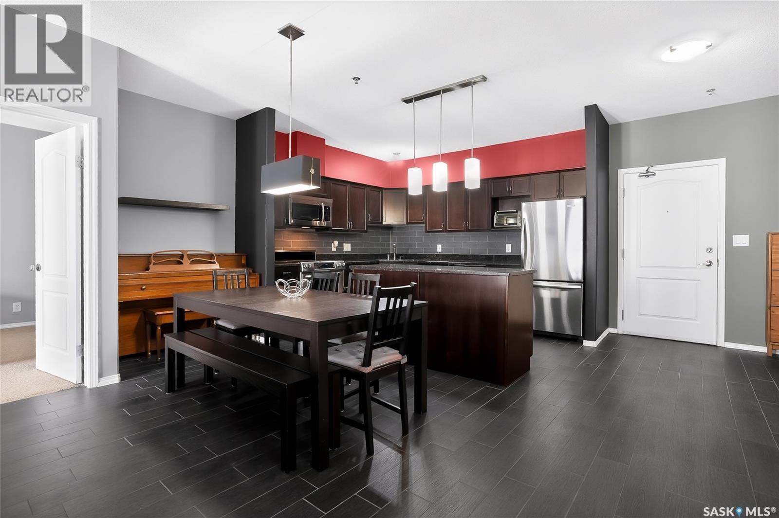312 363 Nelson Road, Saskatoon, SK - Indoor Photo Showing Kitchen With Stainless Steel Kitchen