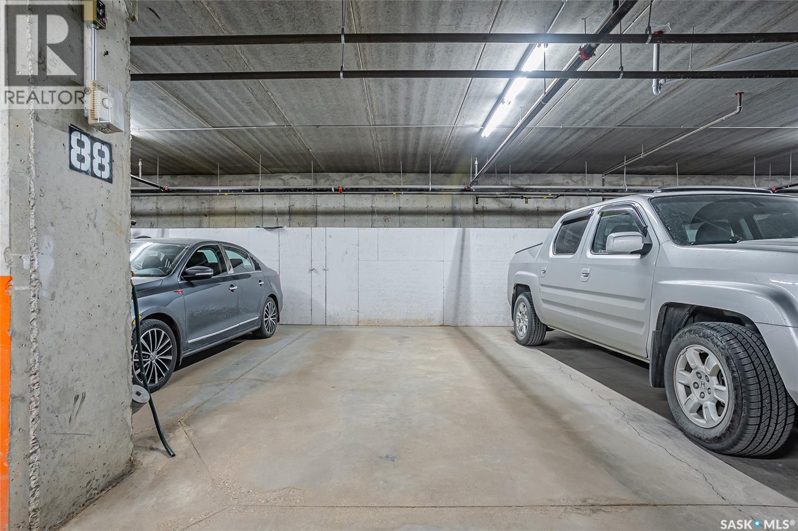 312 363 Nelson Road, Saskatoon, SK - Indoor Photo Showing Garage