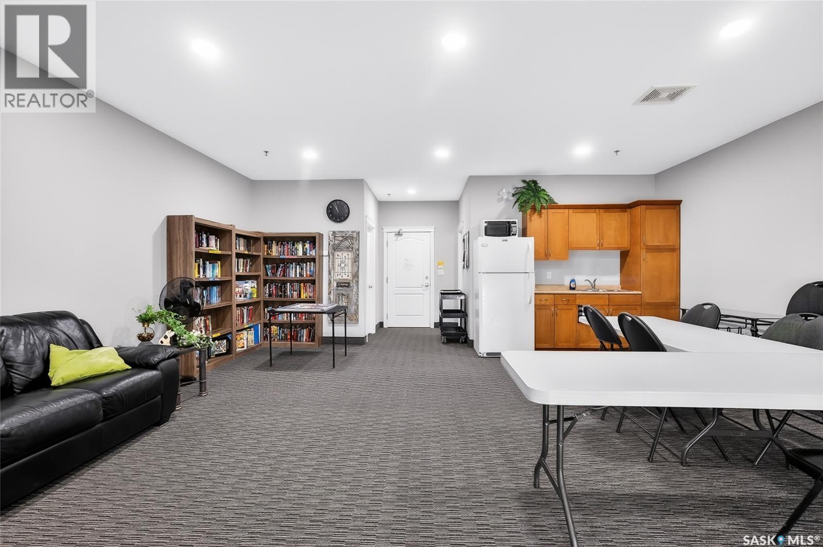 312 363 Nelson Road, Saskatoon, SK - Indoor