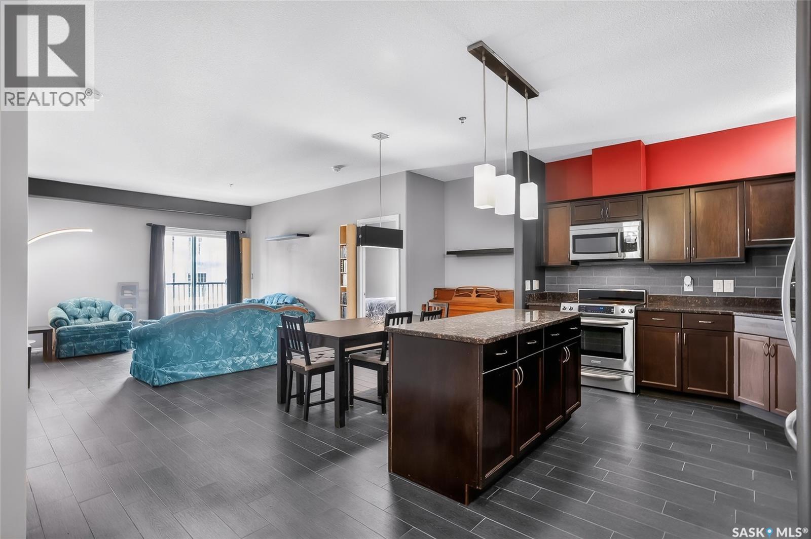 312 363 Nelson Road, Saskatoon, SK - Indoor Photo Showing Kitchen With Stainless Steel Kitchen