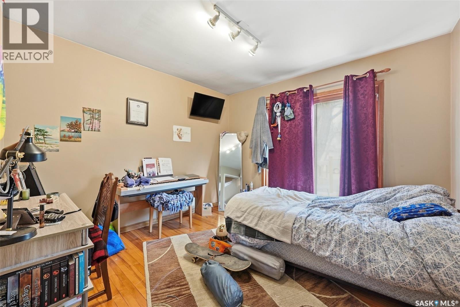1117 15Th Street E, Saskatoon, SK - Indoor Photo Showing Bedroom