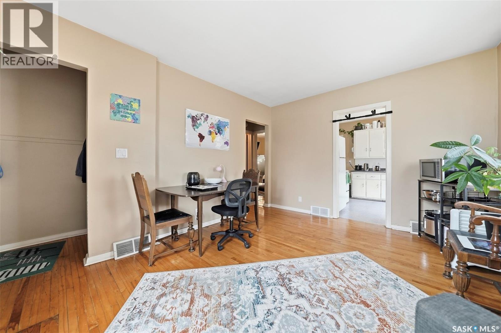 1117 15Th Street E, Saskatoon, SK - Indoor