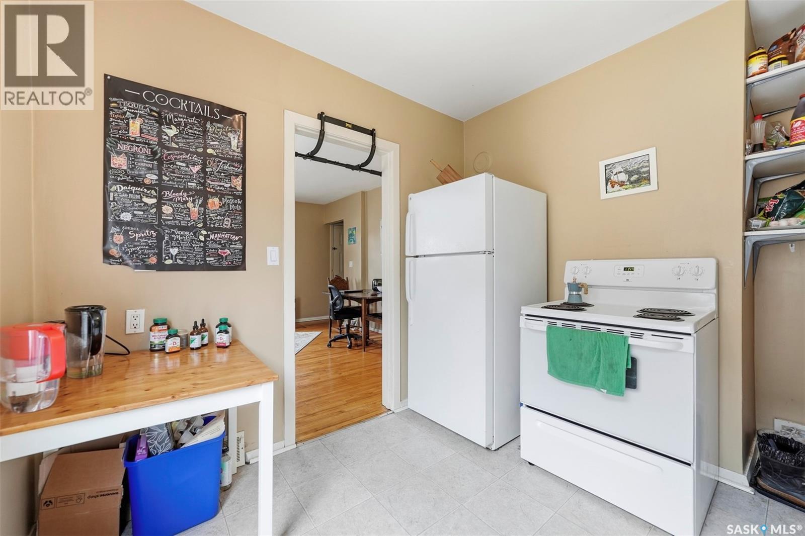 1117 15Th Street E, Saskatoon, SK - Indoor Photo Showing Kitchen
