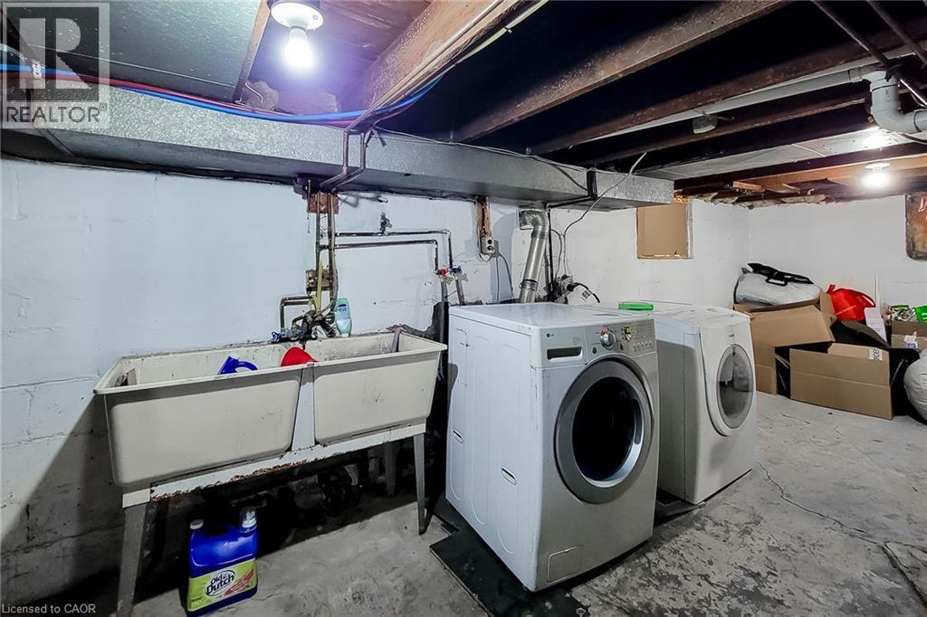 Image quality insufficient for description - 463 Wellington Street N, Hamilton, ON - Indoor Photo Showing Laundry Room