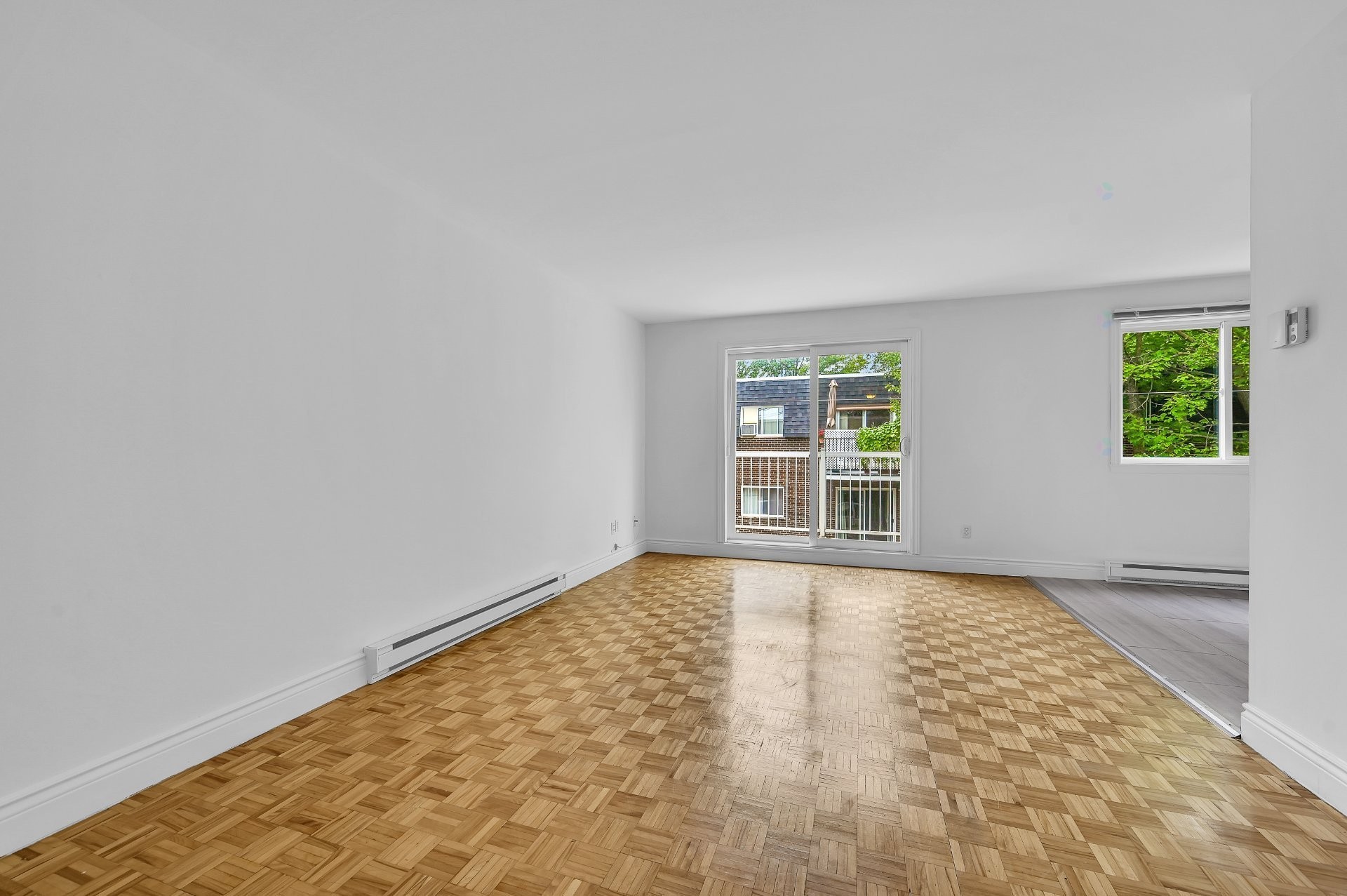 Living Room - 369 - 370 Rue Desjardins N., Granby, QC - Indoor Photo Showing Other Room