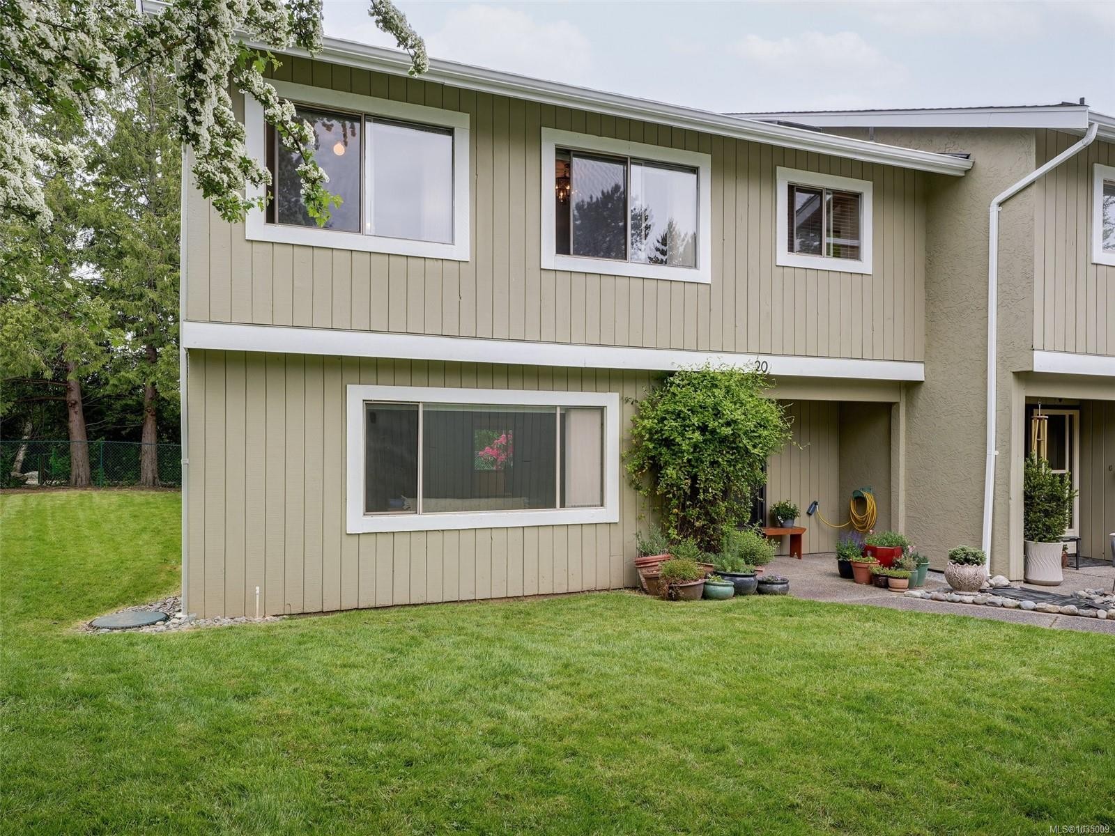 20-2020 White Birch Rd, Sidney, BC