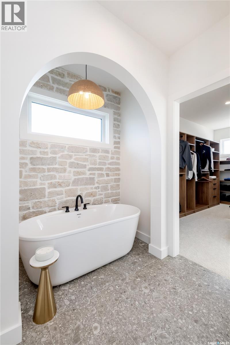 114 Cockcroft Manor, Saskatoon, SK - Indoor Photo Showing Bathroom