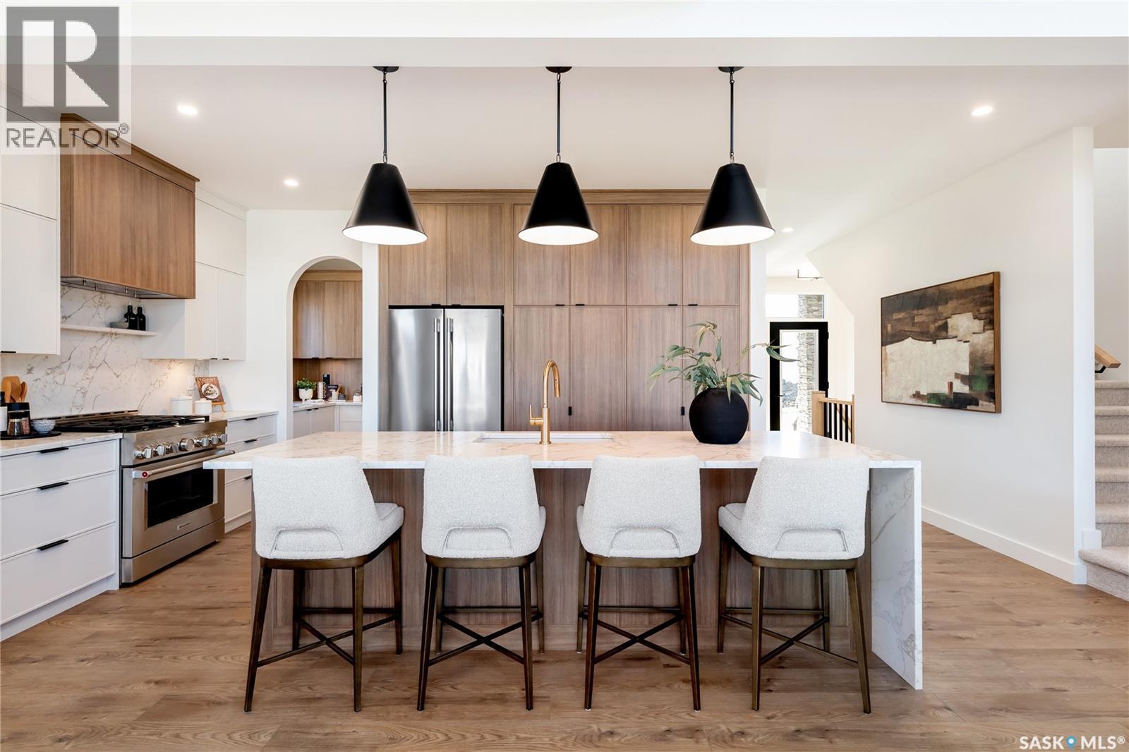 114 Cockcroft Manor, Saskatoon, SK - Indoor
