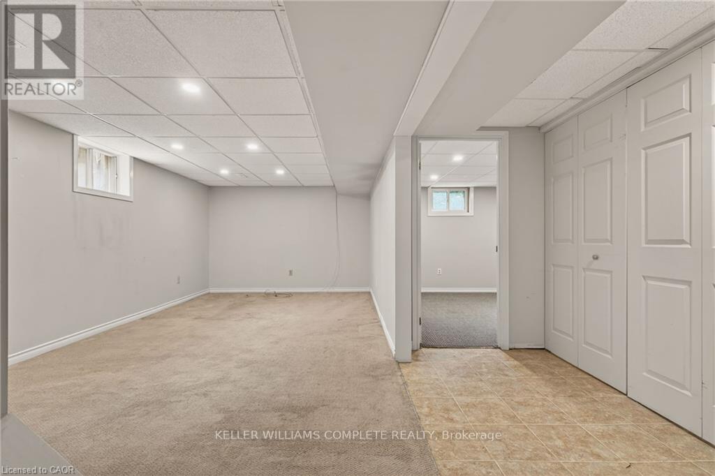148 Huxley Avenue S, Hamilton, ON - Indoor