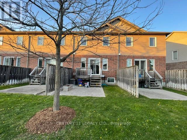 35 Oldfield Drive, Guelph, ON - Outdoor