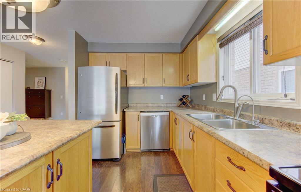 580 Canso Place, Waterloo, ON - Indoor Photo Showing Kitchen With Double Sink