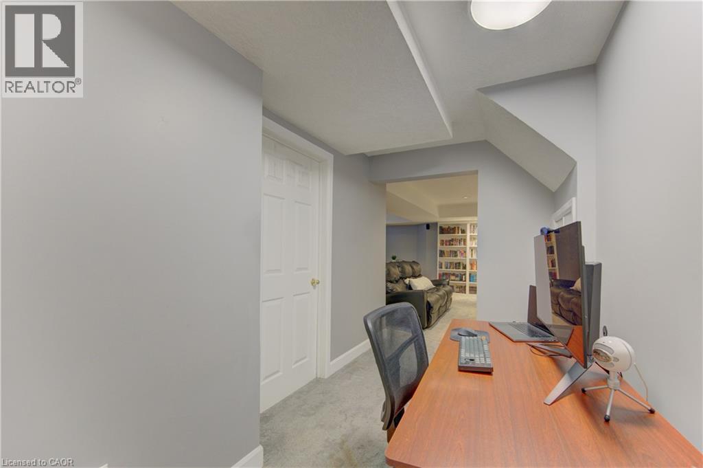 580 Canso Place, Waterloo, ON - Indoor Photo Showing Office