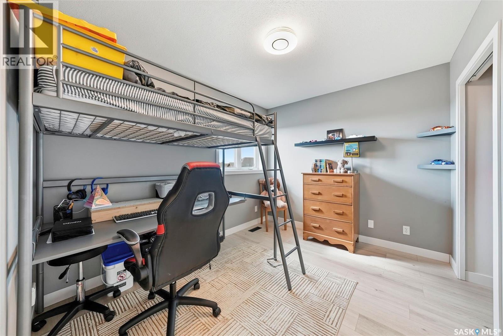 402 Crystal Bay, Warman, SK - Indoor Photo Showing Office