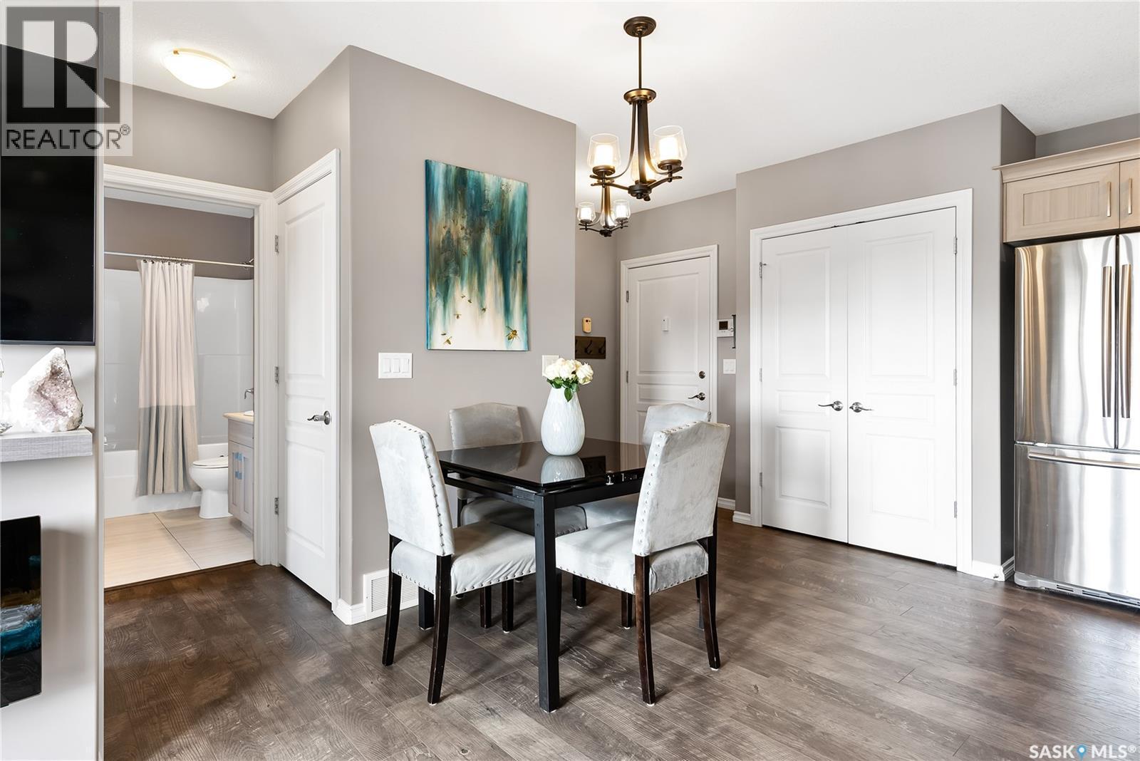 311 1715 Badham Boulevard, Regina, SK - Indoor Photo Showing Dining Room