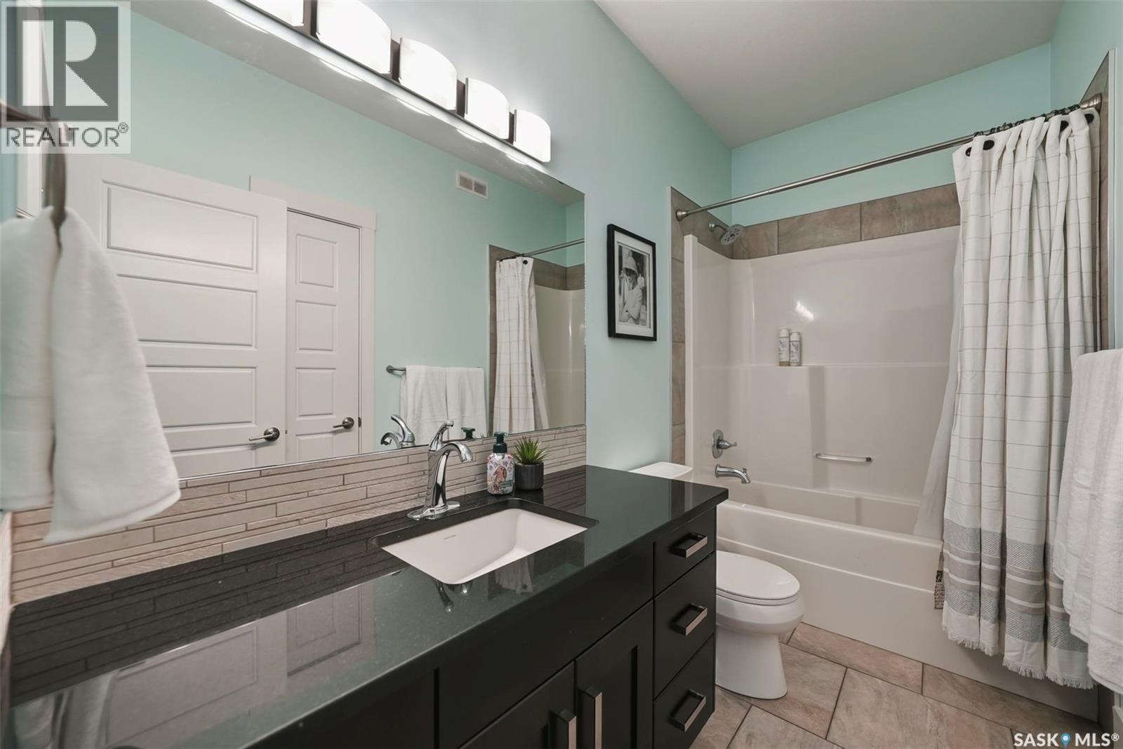 407 Silver Birch Lane, Warman, SK - Indoor Photo Showing Bathroom