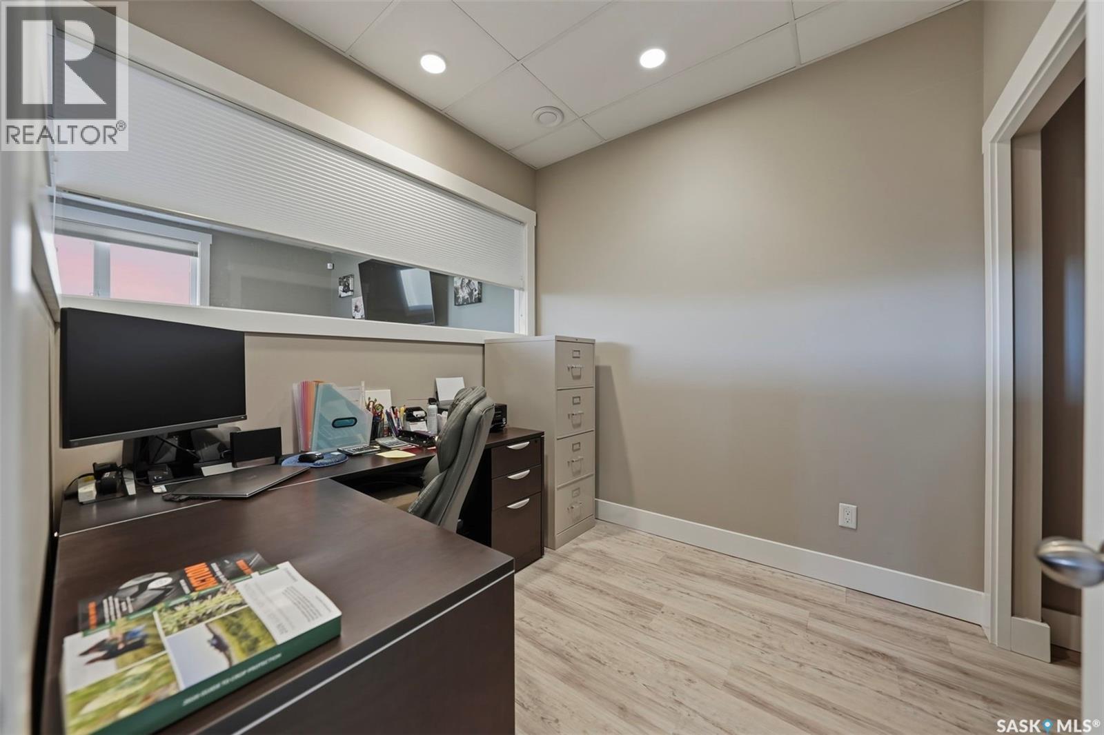 407 Silver Birch Lane, Warman, SK - Indoor Photo Showing Office