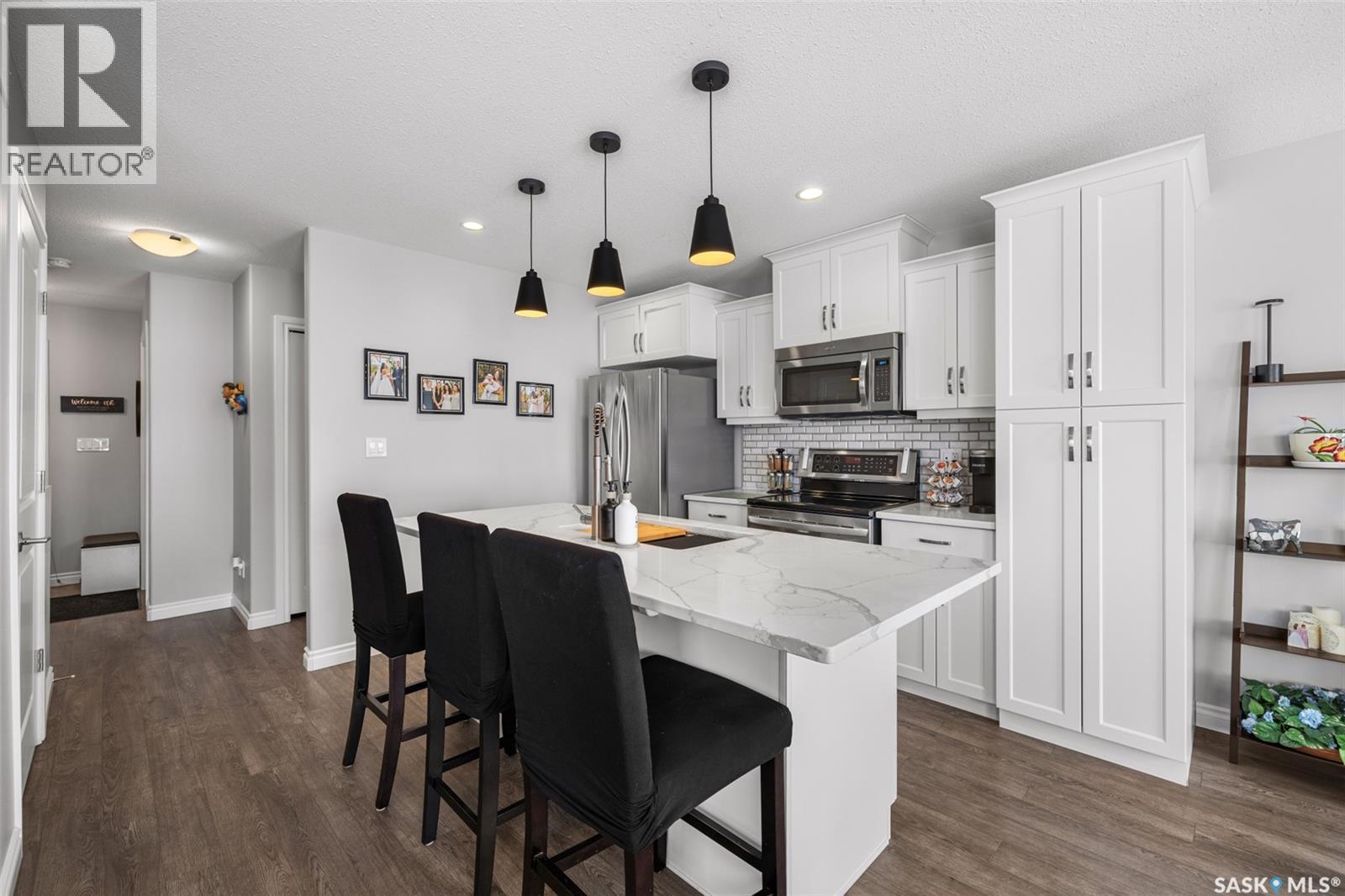 145 Plains Circle, Pilot Butte, SK - Indoor