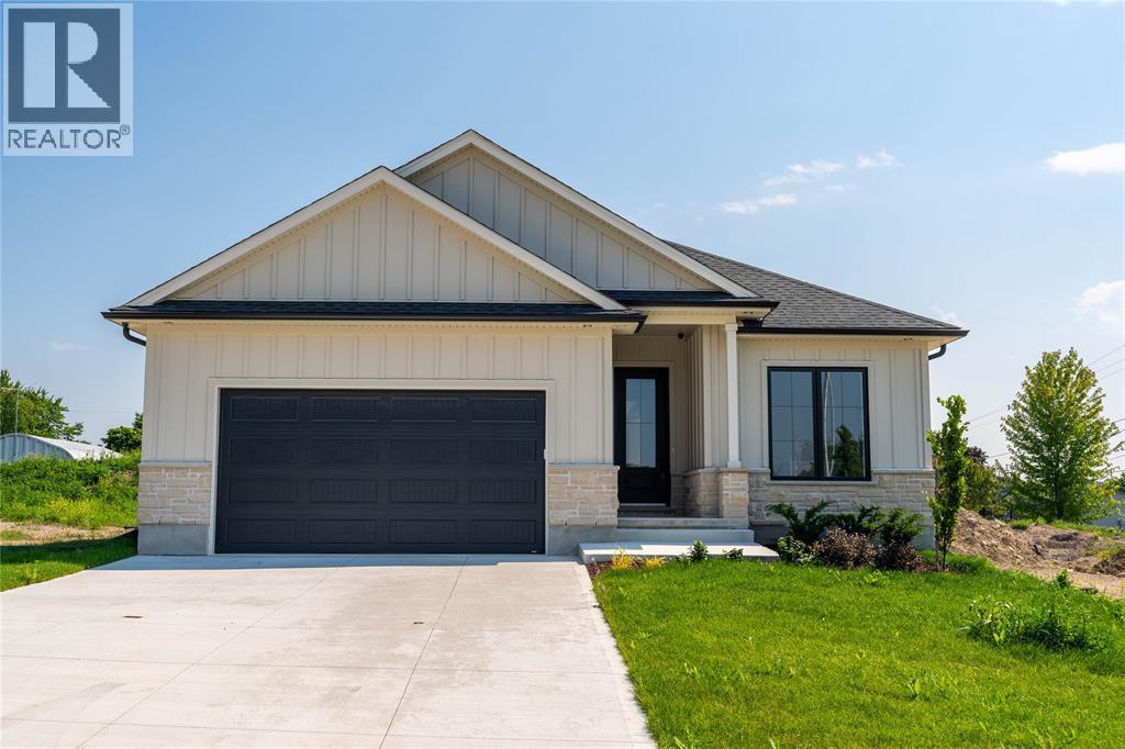 103 Sutherland Drive, St Clair, ON - Outdoor