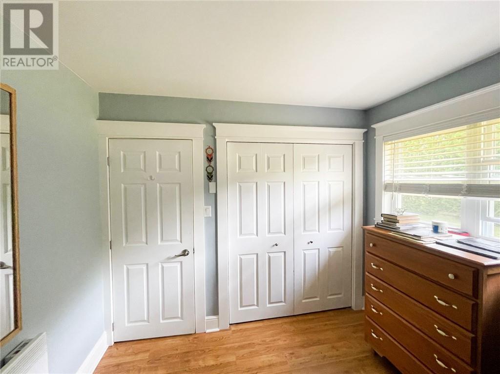 29 Sidney Lane, Mindemoya, ON - Indoor