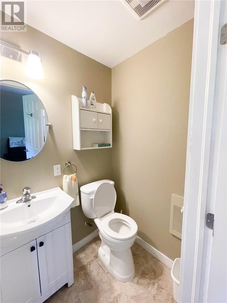 29 Sidney Lane, Mindemoya, ON - Indoor Photo Showing Bathroom