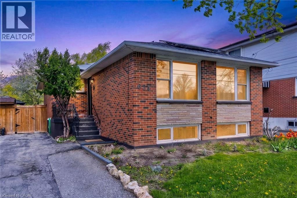 624 Upper Ottawa Street, Hamilton, ON - Outdoor