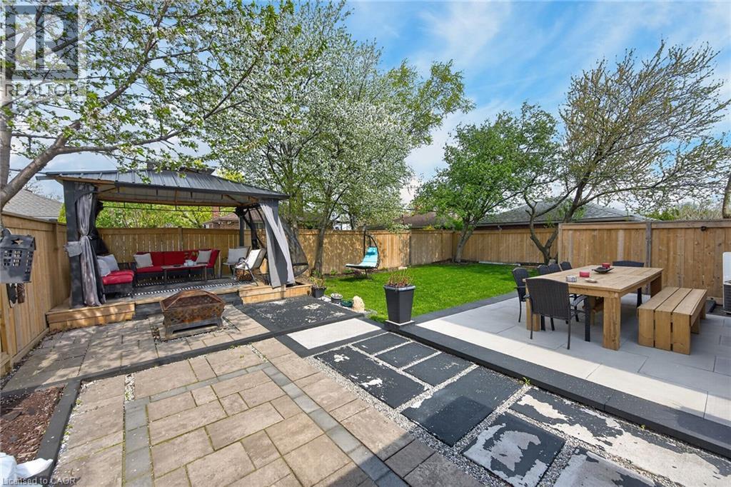 624 Upper Ottawa Street, Hamilton, ON - Outdoor With Deck Patio Veranda With Backyard