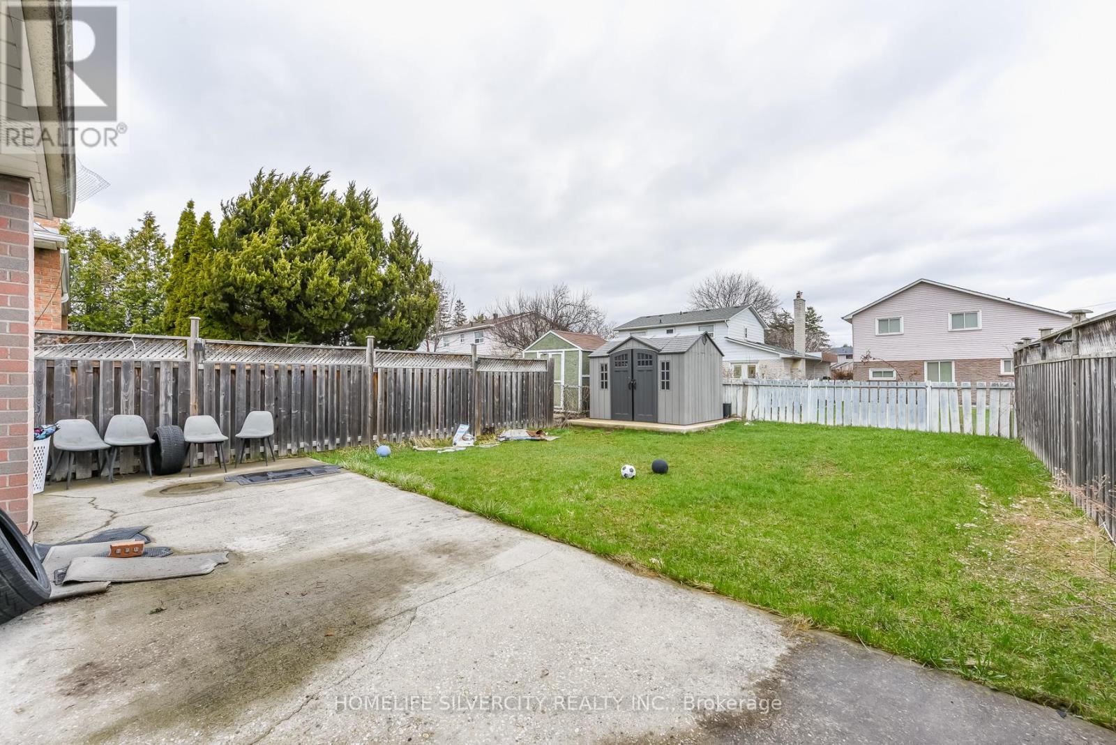 7816 Priory Crescent, Mississauga, ON - Outdoor