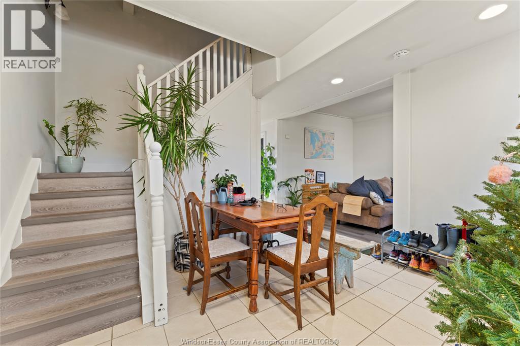 977 Gladstone, Windsor, ON - Indoor