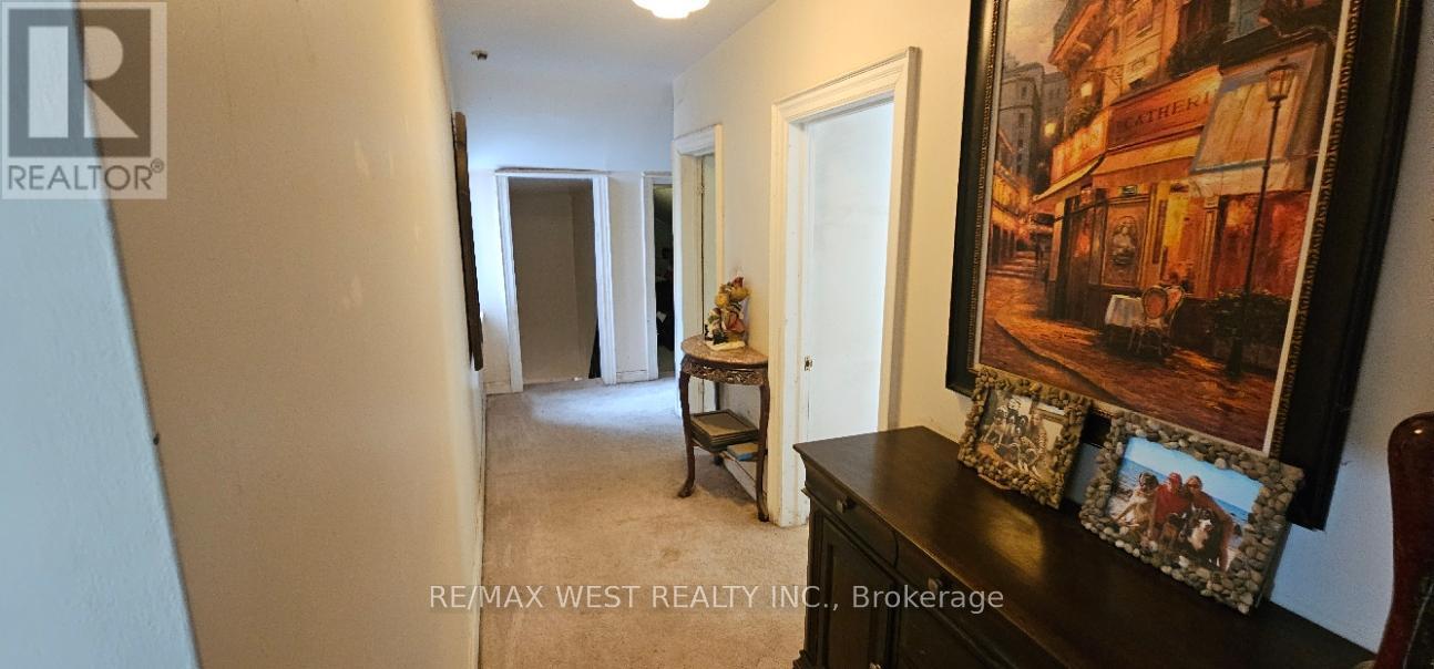 6536 5Th Side Road, Essa, ON - Indoor Photo Showing Other Room