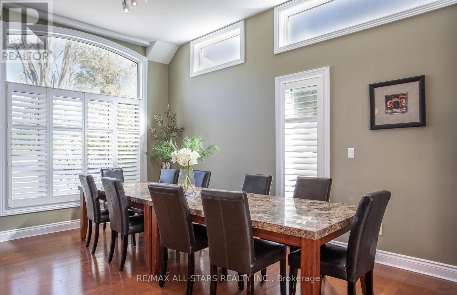 253 Stephenson Point Road, Scugog, ON - Indoor Photo Showing Dining Room