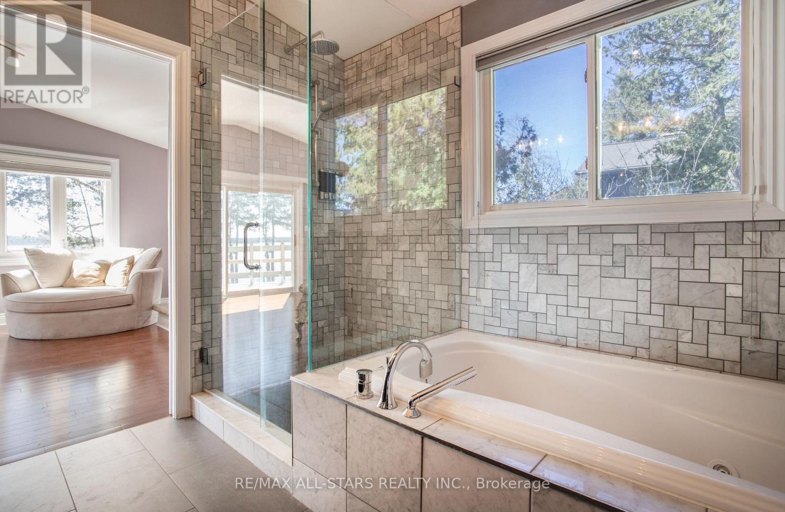 253 Stephenson Point Road, Scugog, ON - Indoor Photo Showing Bathroom