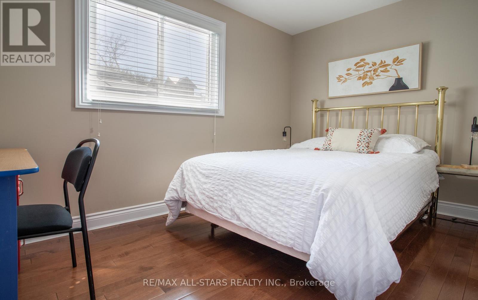 253 Stephenson Point Road, Scugog, ON - Indoor Photo Showing Bedroom