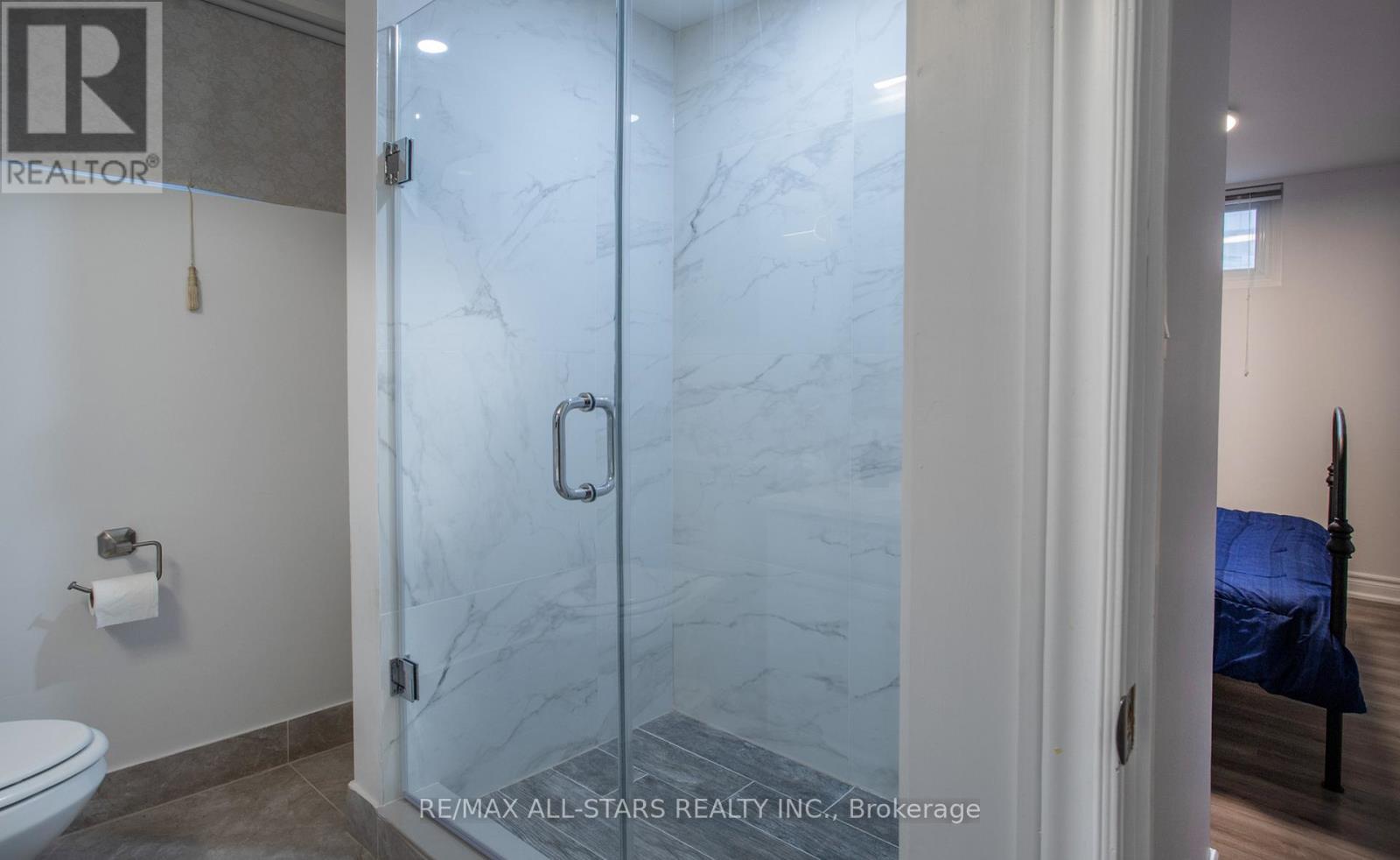 253 Stephenson Point Road, Scugog, ON - Indoor Photo Showing Bathroom