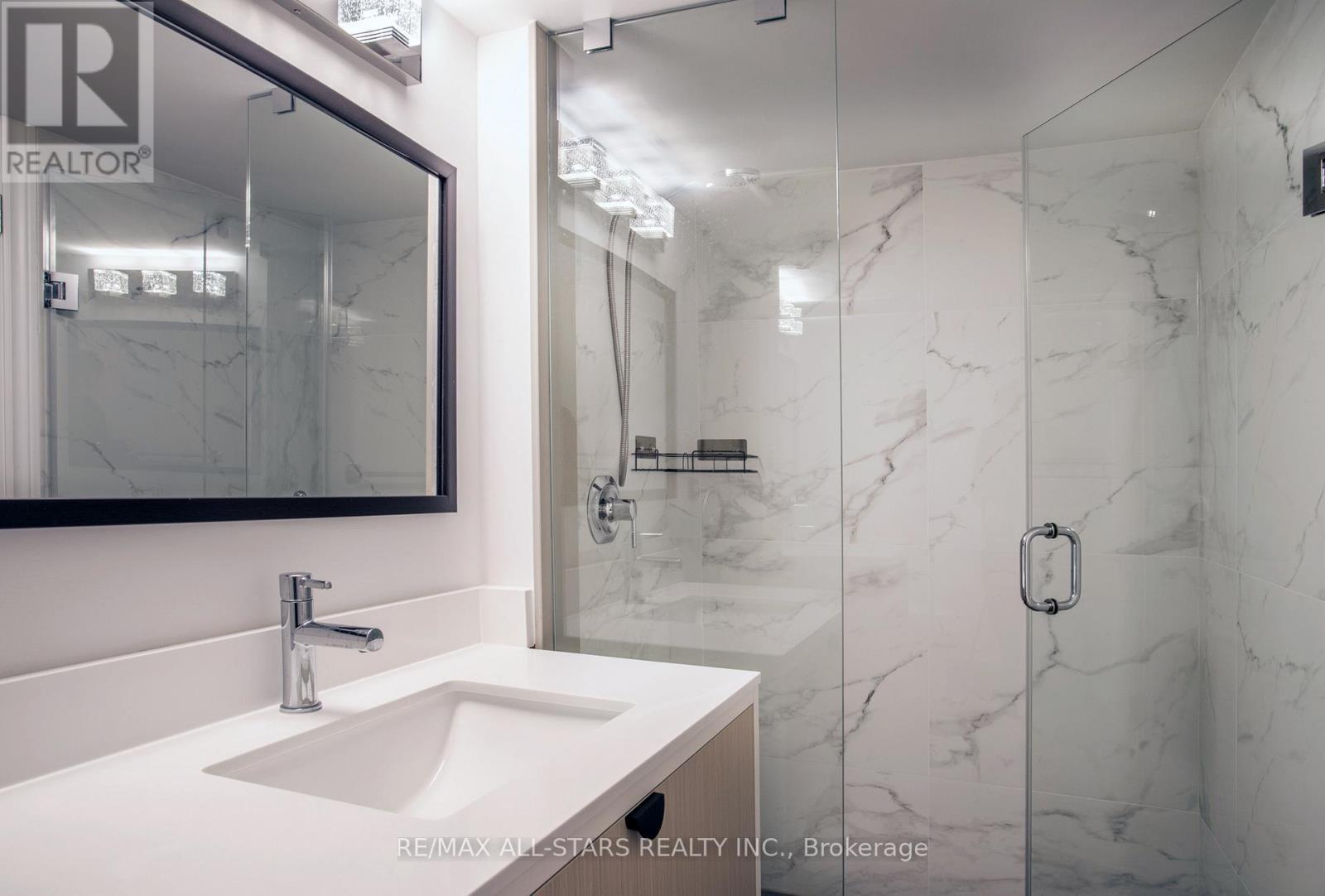 253 Stephenson Point Road, Scugog, ON - Indoor Photo Showing Bathroom