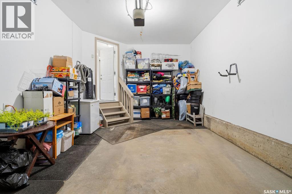 4672 Marigold Drive, Regina, SK - Indoor Photo Showing Garage