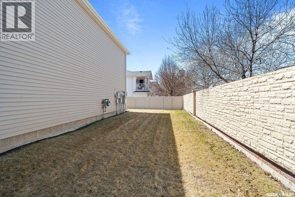 4672 Marigold Drive, Regina, SK - Outdoor