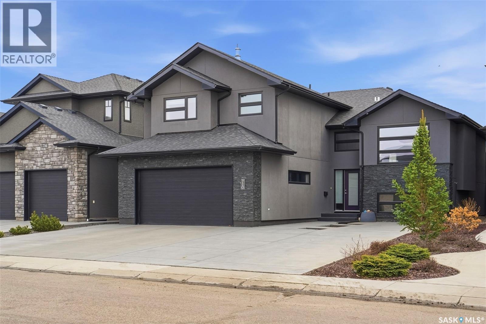 710 Sauer Crescent, Saskatoon, SK - Outdoor With Facade