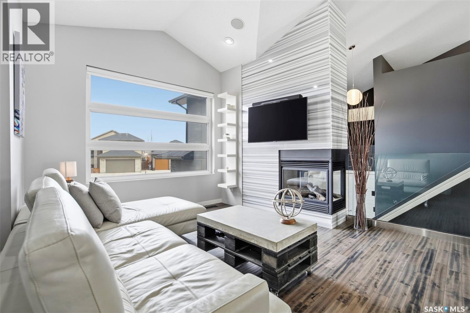 710 Sauer Crescent, Saskatoon, SK - Indoor With Fireplace