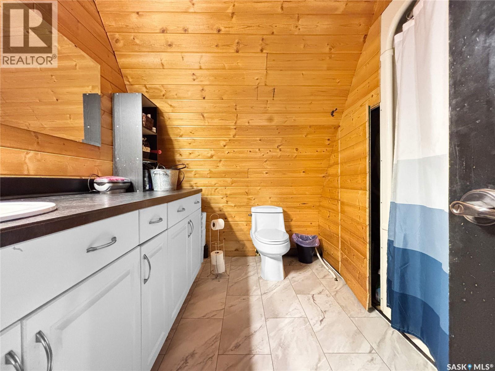 Strunk Acreage, Dundurn Rm No. 314, SK - Indoor Photo Showing Bathroom