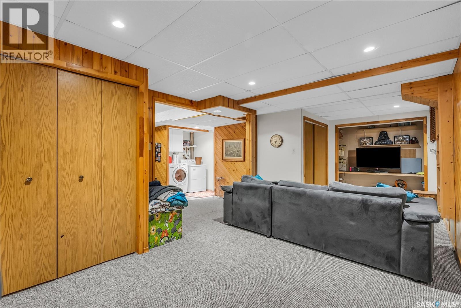 1534 9Th Avenue N, Saskatoon, SK - Indoor