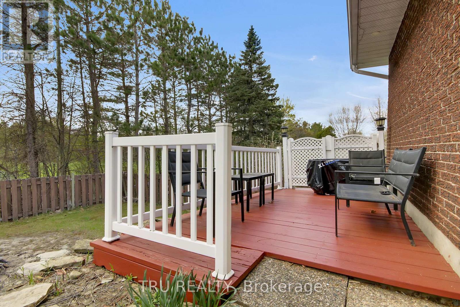 7038 Shields Drive, Ottawa, ON - Outdoor With Deck Patio Veranda With Exterior